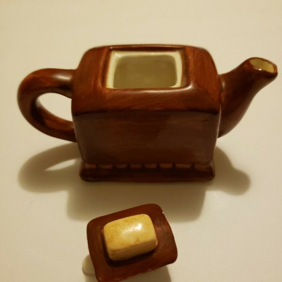 Mini Teapot Figurine Clock Youngs China 1998 - Picture 12 of 12